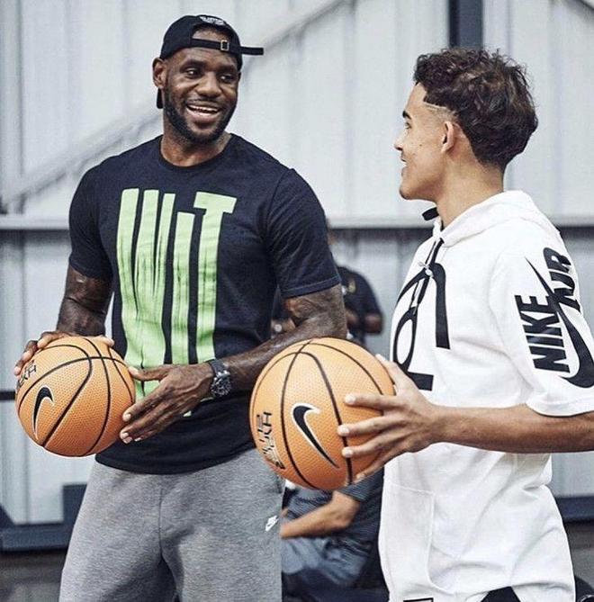 开云体育app下载-关于詹姆斯在法国队比赛中险胜阿扎伦卡连续十二场比赛得分超过晋级，这操作让人直呼：集结日布莱顿状态回暖——西甲节点到来的信息